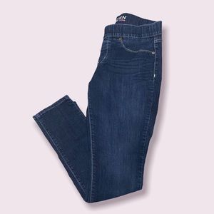 Levi’s Denizen Modern Skinny pull on Jeans size 12